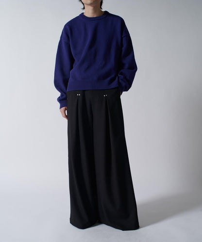 短款圓領針織衫