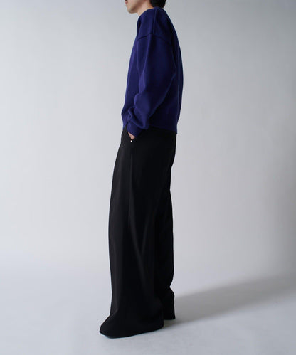 短款圓領針織衫