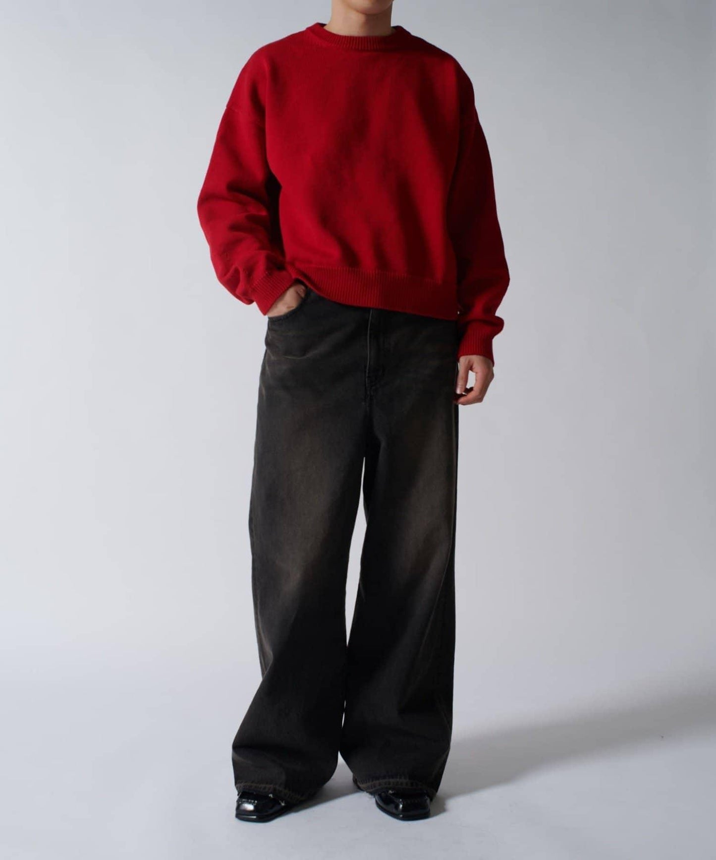 短款圓領針織衫