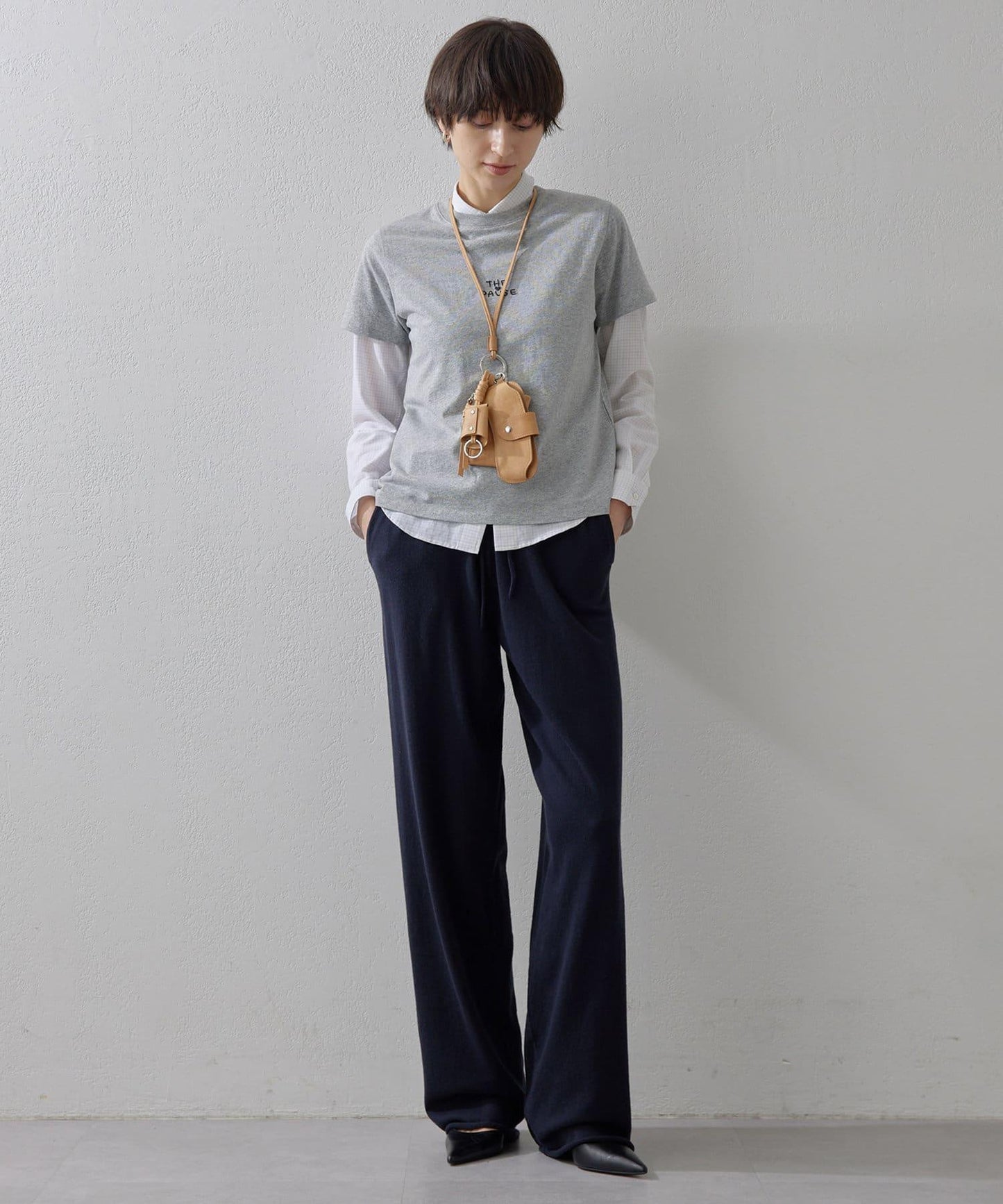 【THE PAUSE】THE PAUSE刺繡T恤