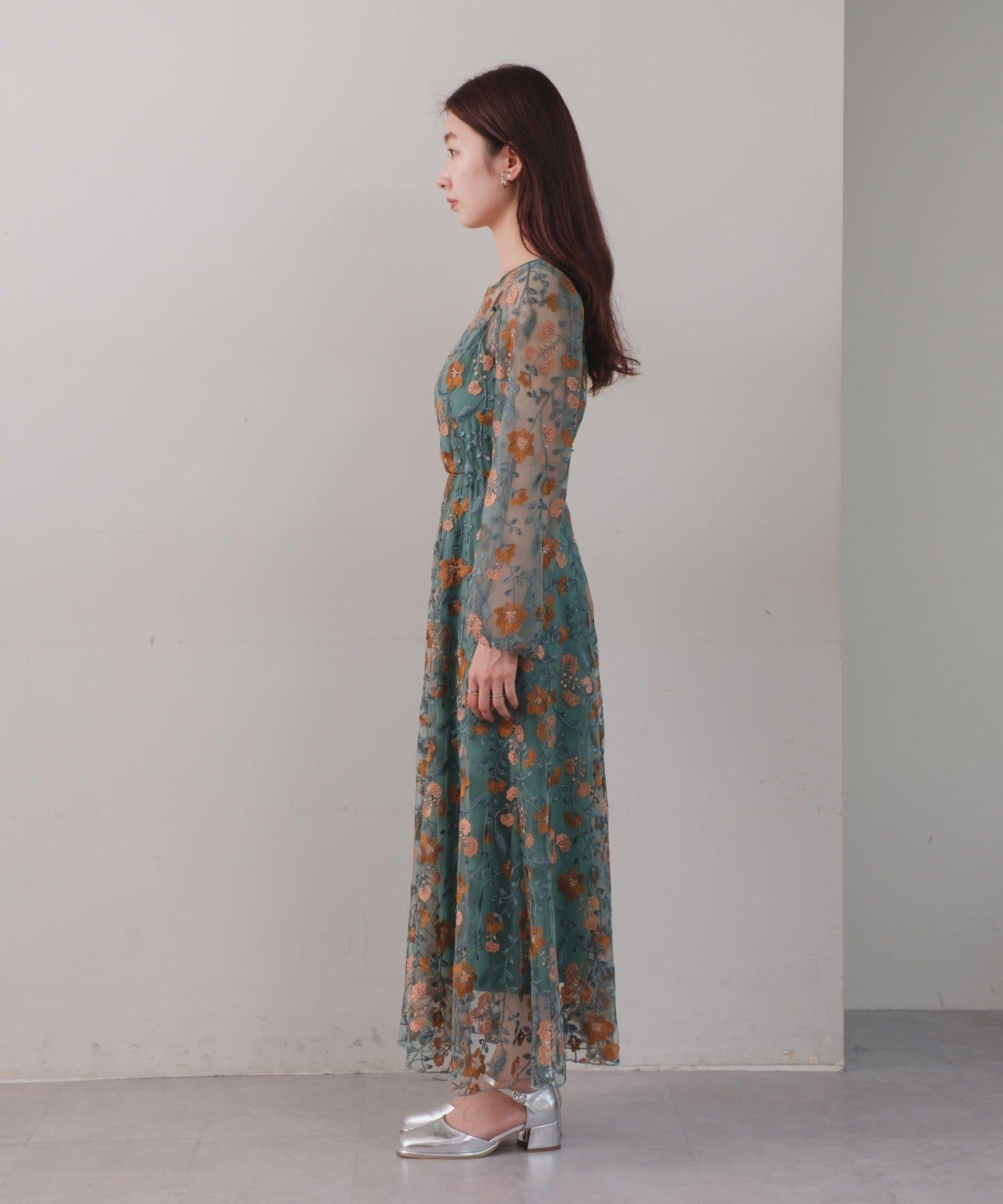 【婚禮/場合禮服】刺繡薄紗連衣裙