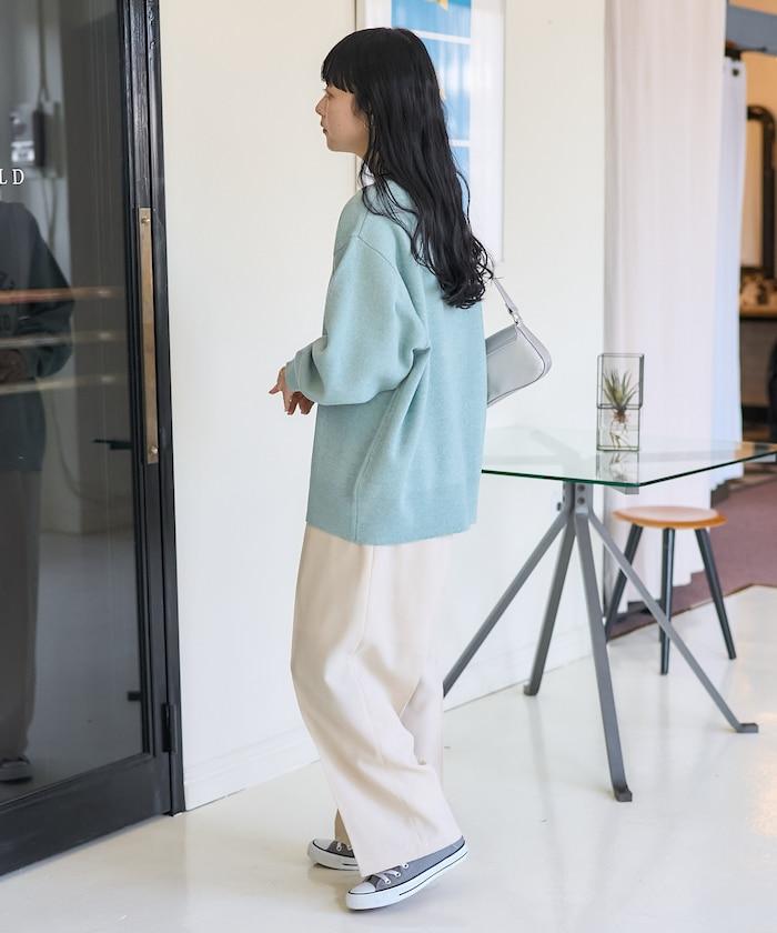 V領提花標誌針織衫