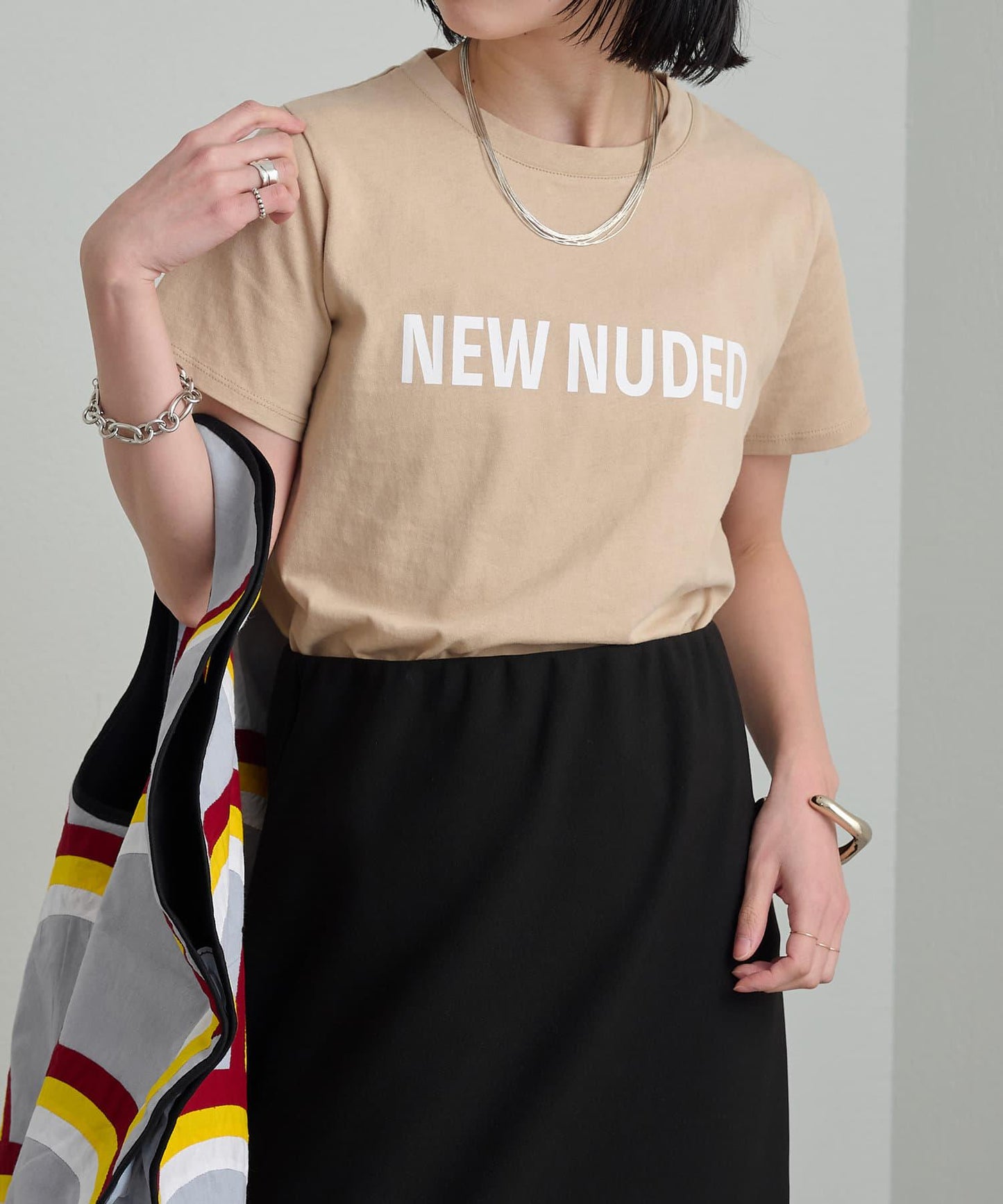 NEW NUDED T -> 新款裸色T恤