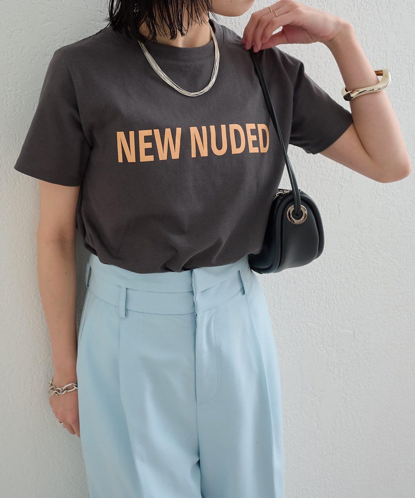 NEW NUDED T -> 新款裸色T恤