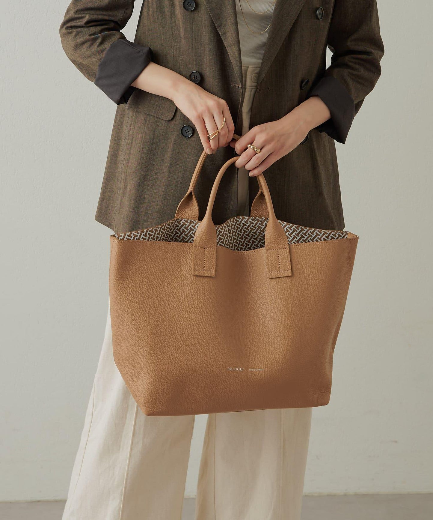 歌劇 CERVO/內部印花