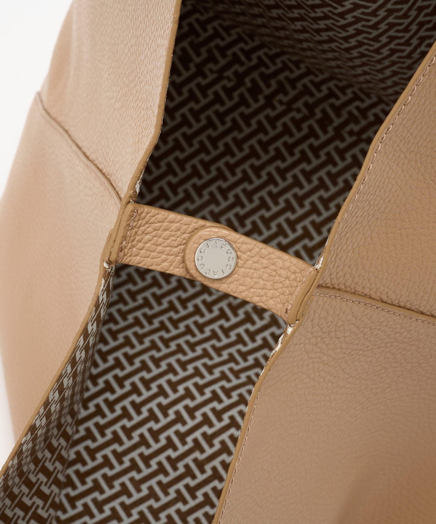 歌劇 CERVO/內部印花