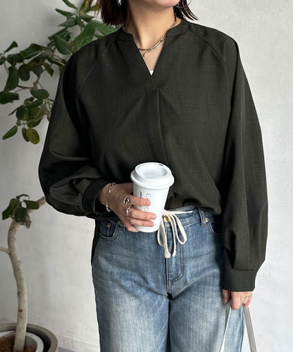 亞麻質感開叉領口襯衫