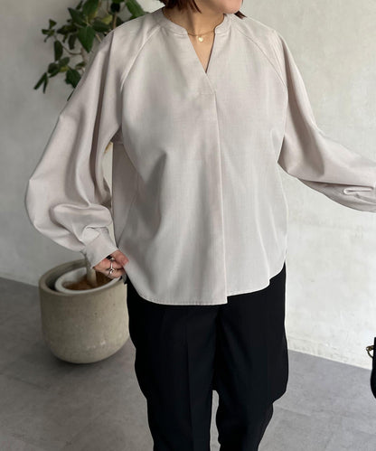 亞麻質感開叉領口襯衫