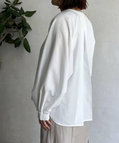 亞麻質感開叉領口襯衫