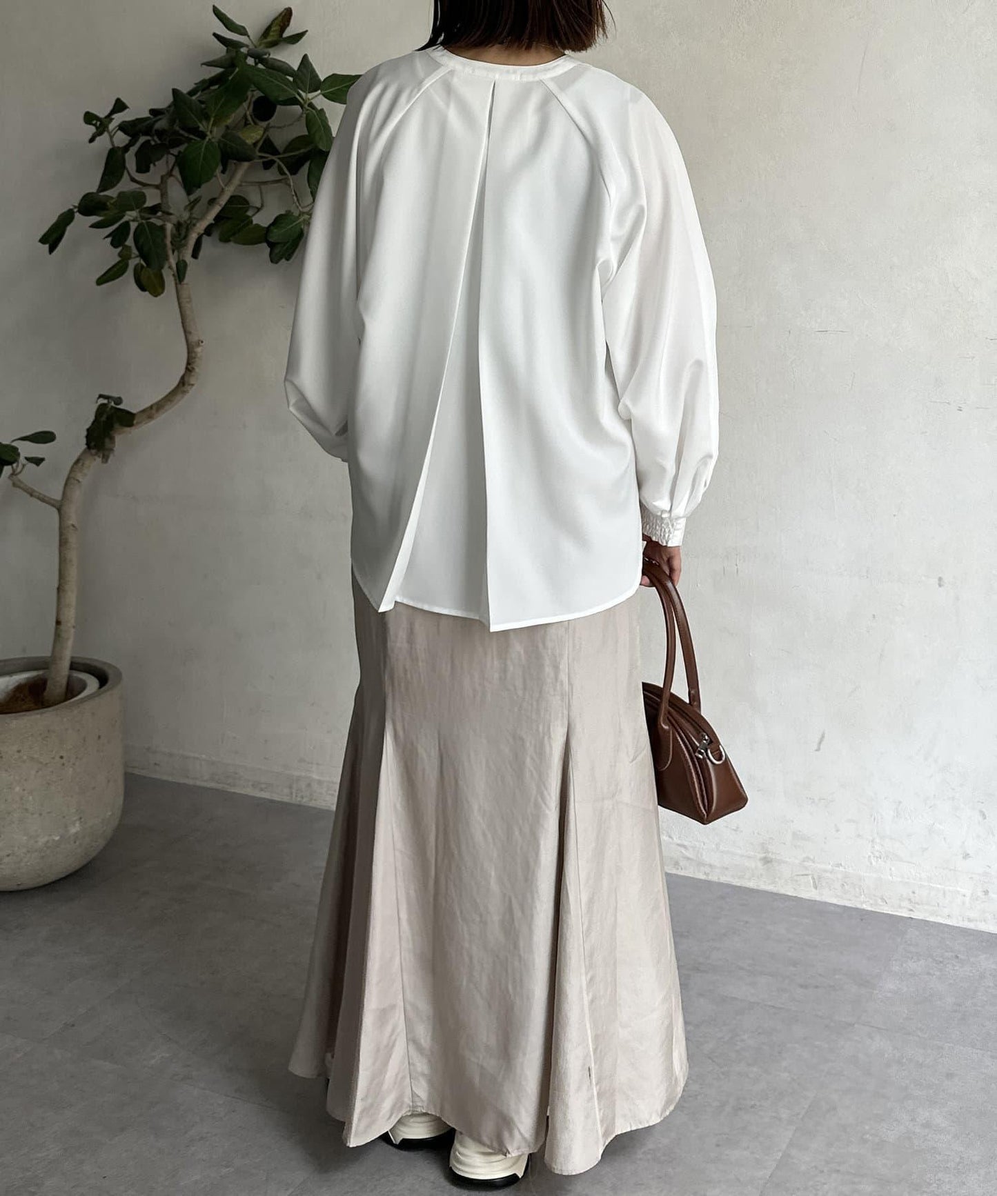 亞麻質感開叉領口襯衫