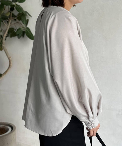 亞麻質感開叉領口襯衫