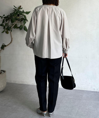 亞麻質感開叉領口襯衫