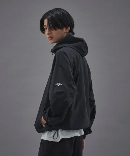 聯名**安博羅**尼龍連帽夾克