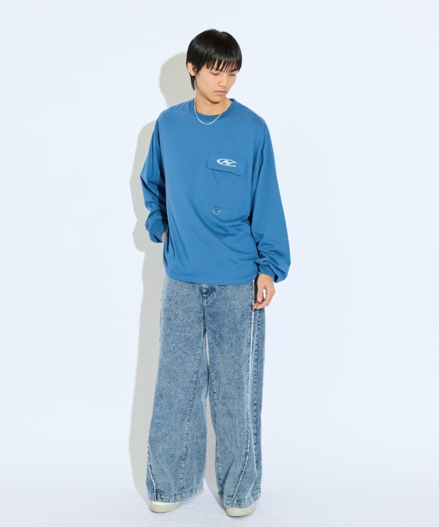 【Neucon/紐孔】logo刺繡翻蓋口袋環設計短袖T恤