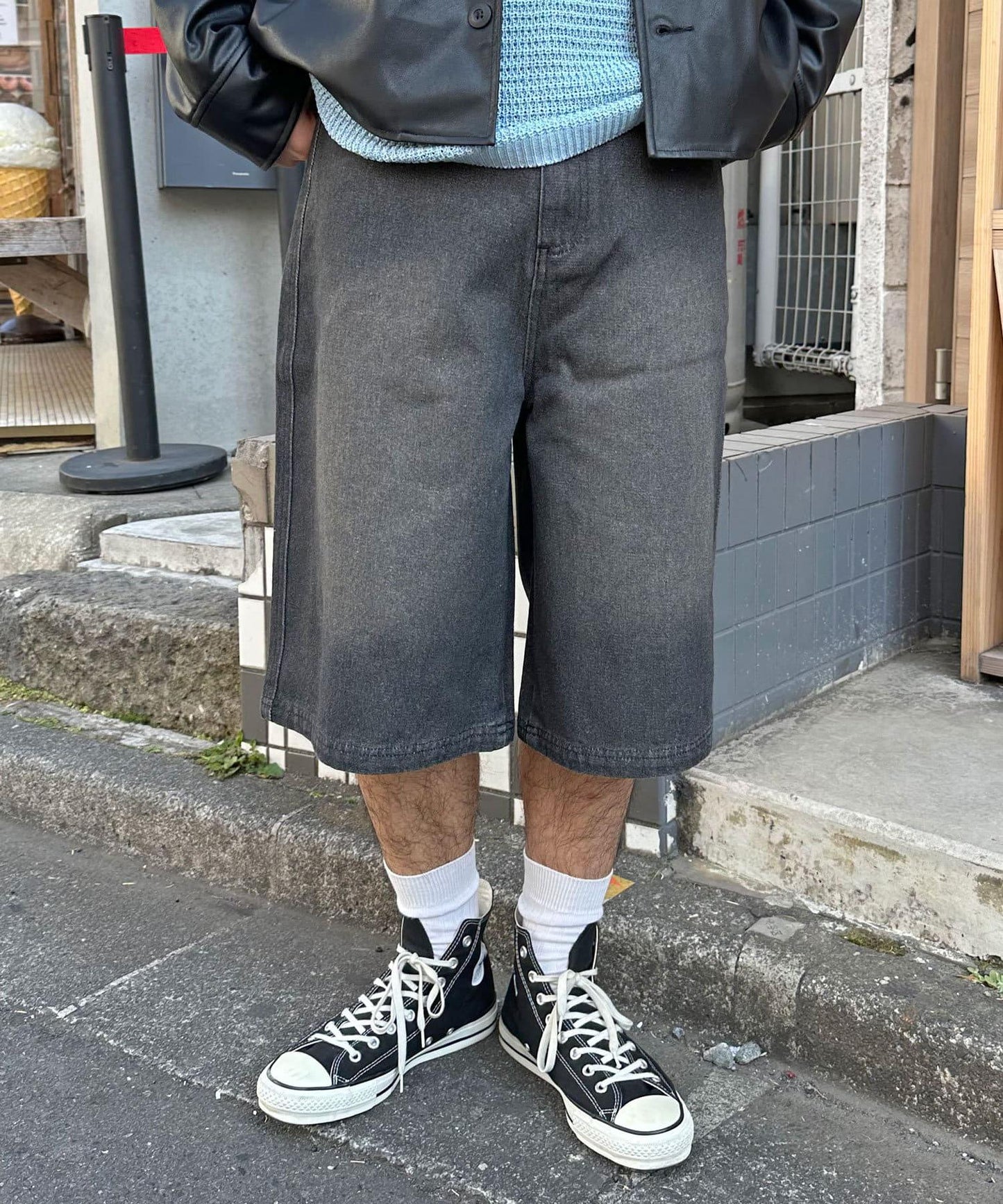 超藍色爆破沙灘褲