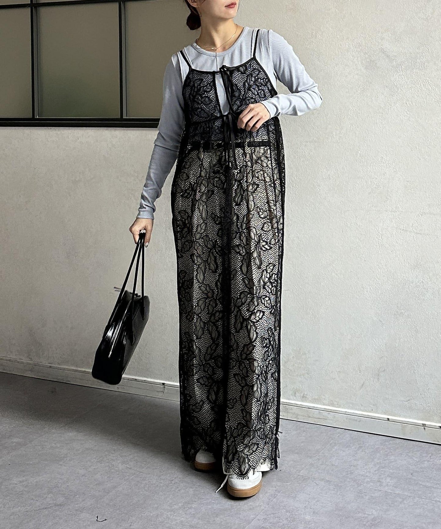 葉子圖案蕾絲蝴蝶結吊帶連衣裙