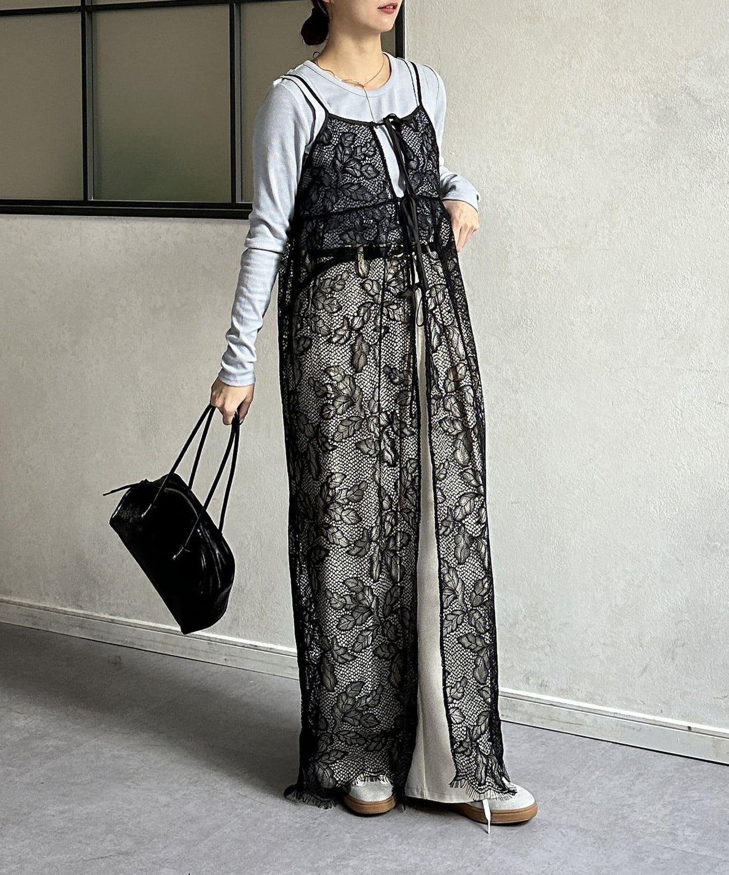 葉子圖案蕾絲蝴蝶結吊帶連衣裙