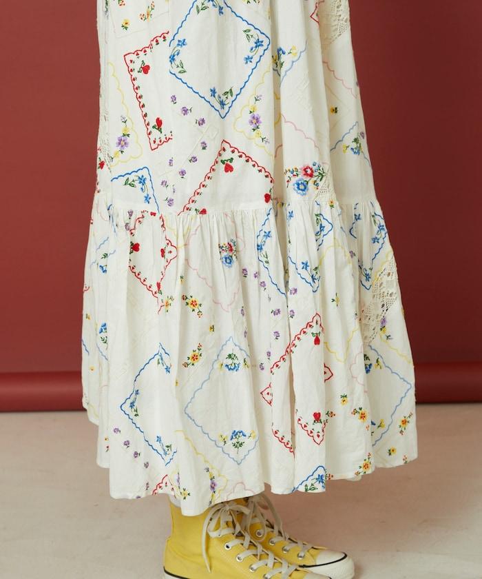 花朵刺繡吊帶連衣裙