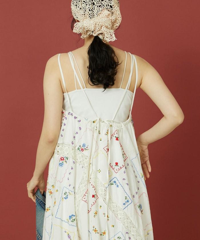 花朵刺繡吊帶連衣裙