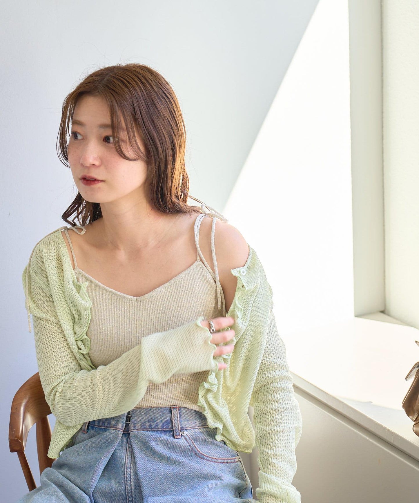【可拆卸杯墊/4色可選】帶閃粉的吊帶背心