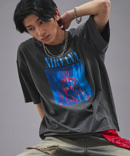 涅槃銀色顏料T恤