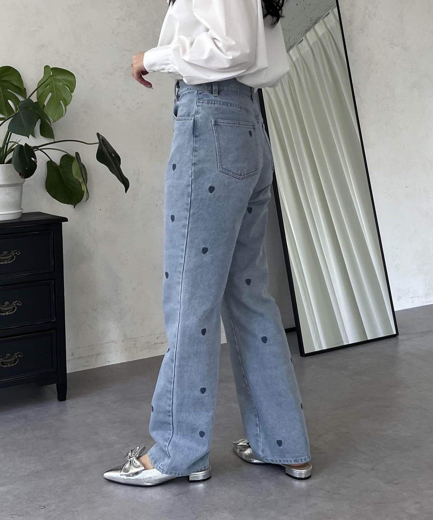 心形刺繡直筒牛仔褲