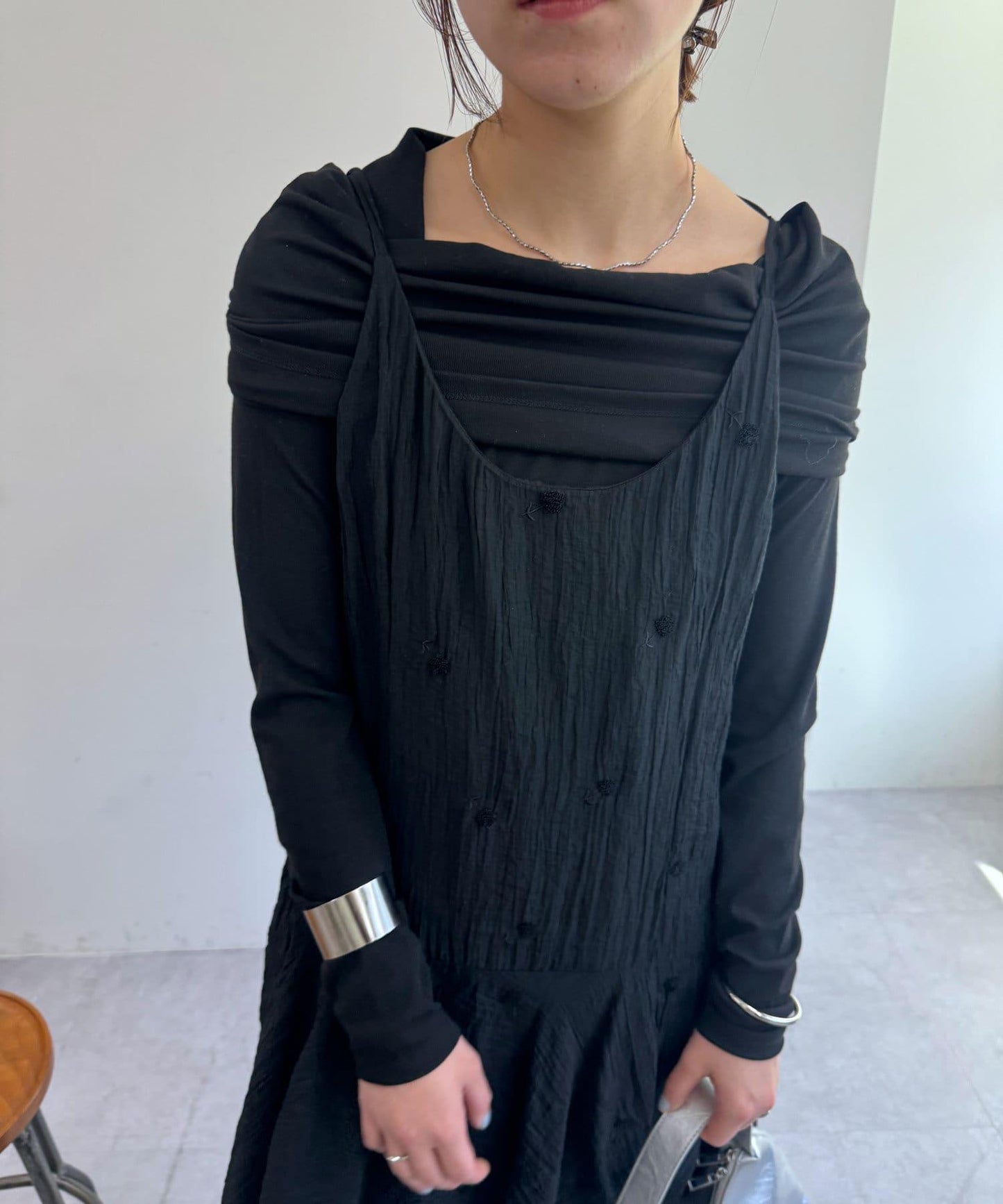 刺繡吊帶長款上衣