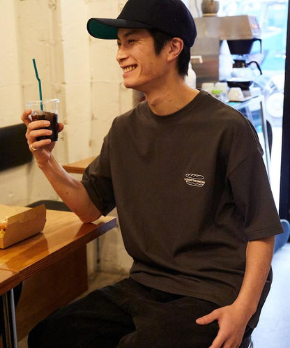 LANDER SANDWICHES×FREAK'S STORE 蘭德 聯名 大尺寸 後背印花 圓領T恤