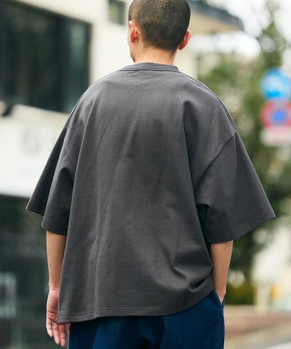 9盎司 重量級 寬鬆版 圓領 帶口袋T恤/重量級 【限定推出】