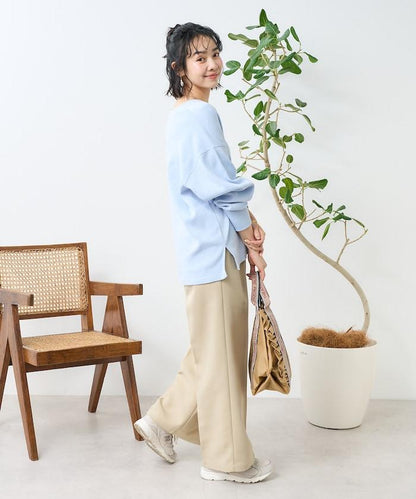 軍綠色V領短袖T恤