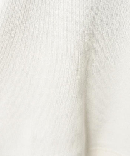 軍綠色V領短袖T恤