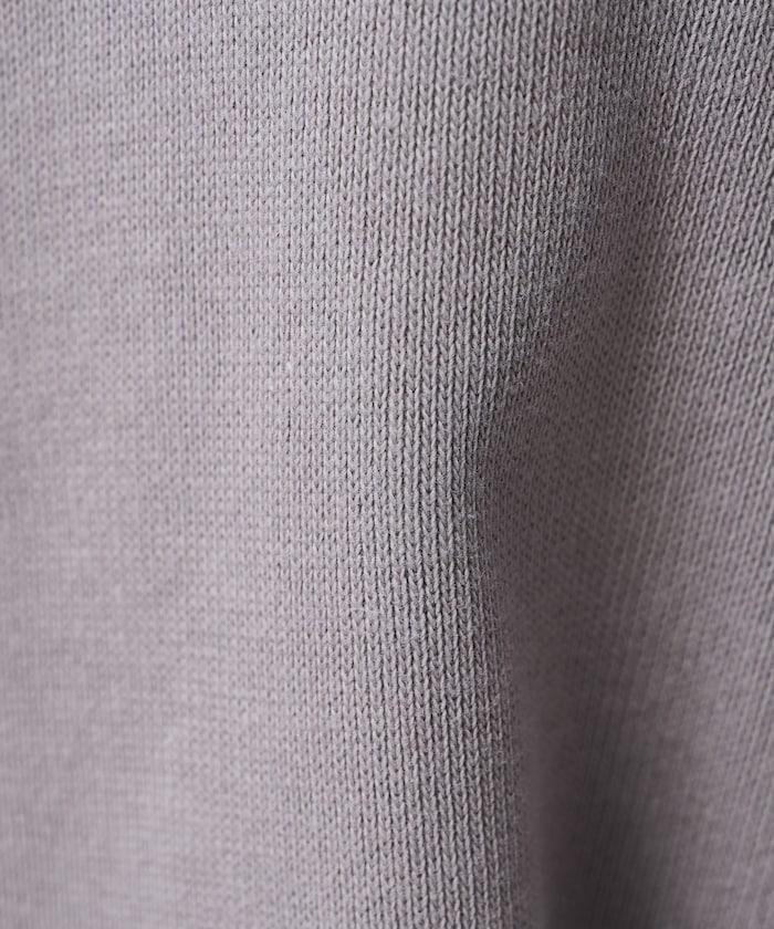 軍綠色V領短袖T恤