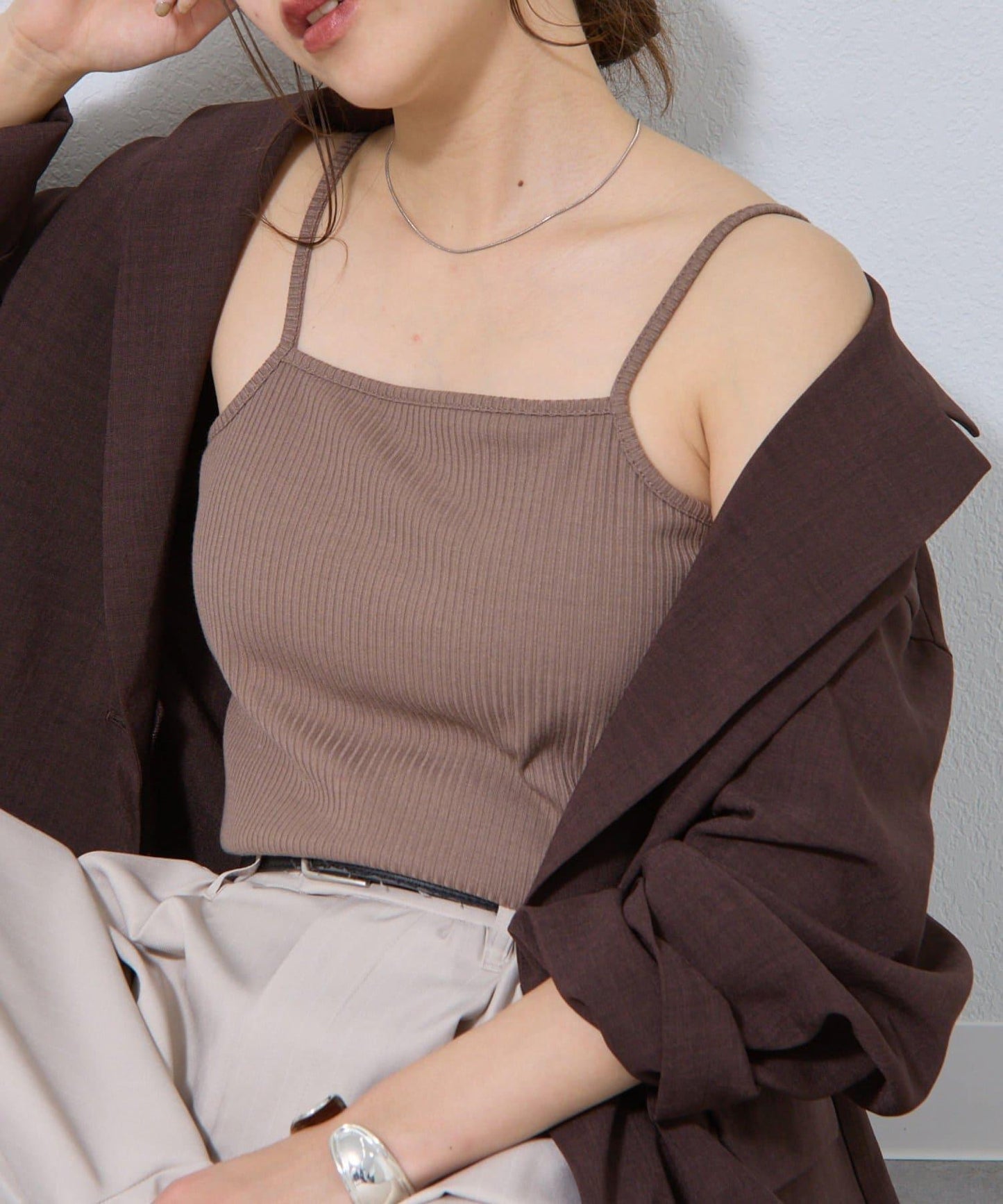 帶杯兒圓領方形吊帶背心