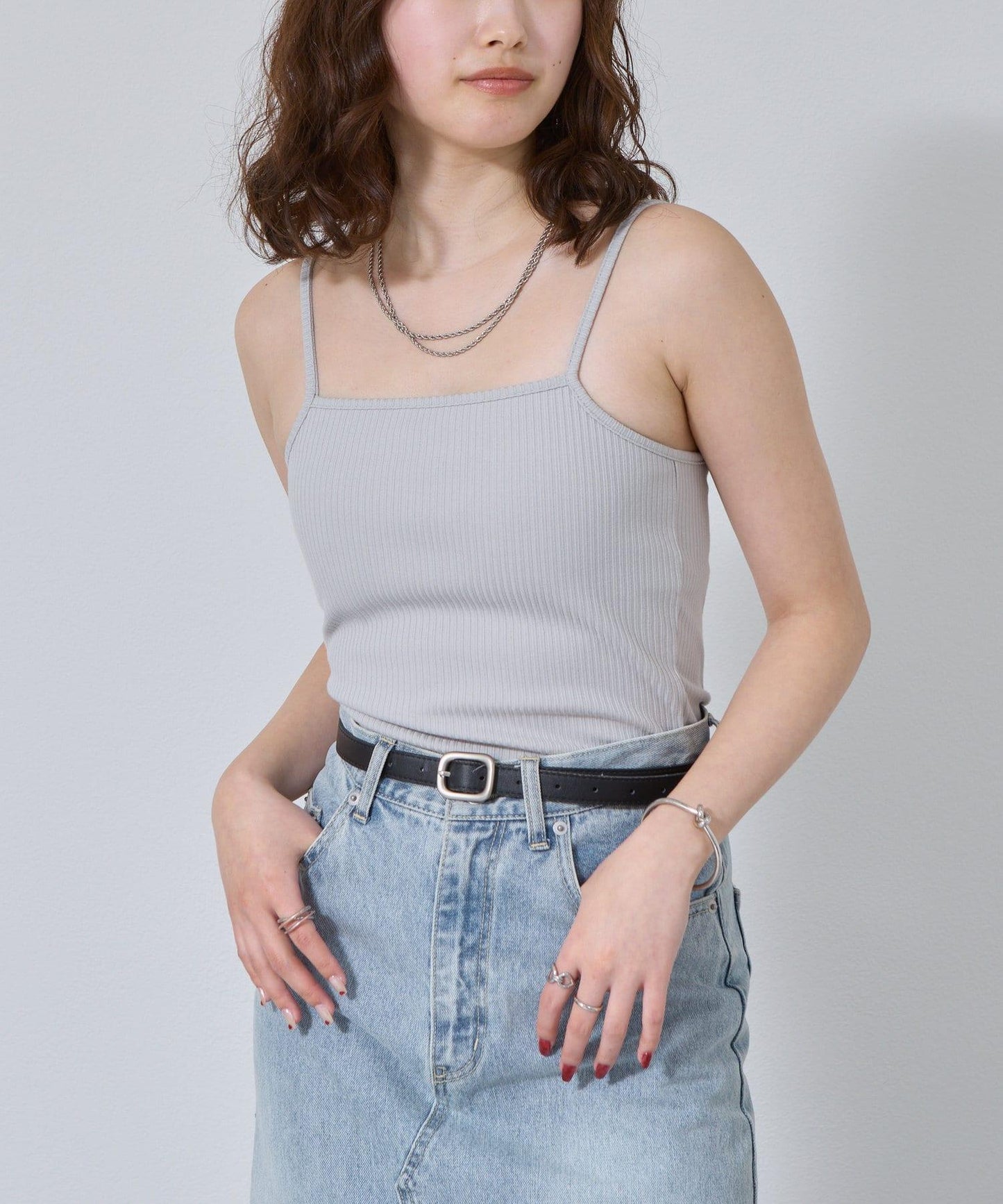 帶杯兒圓領方形吊帶背心