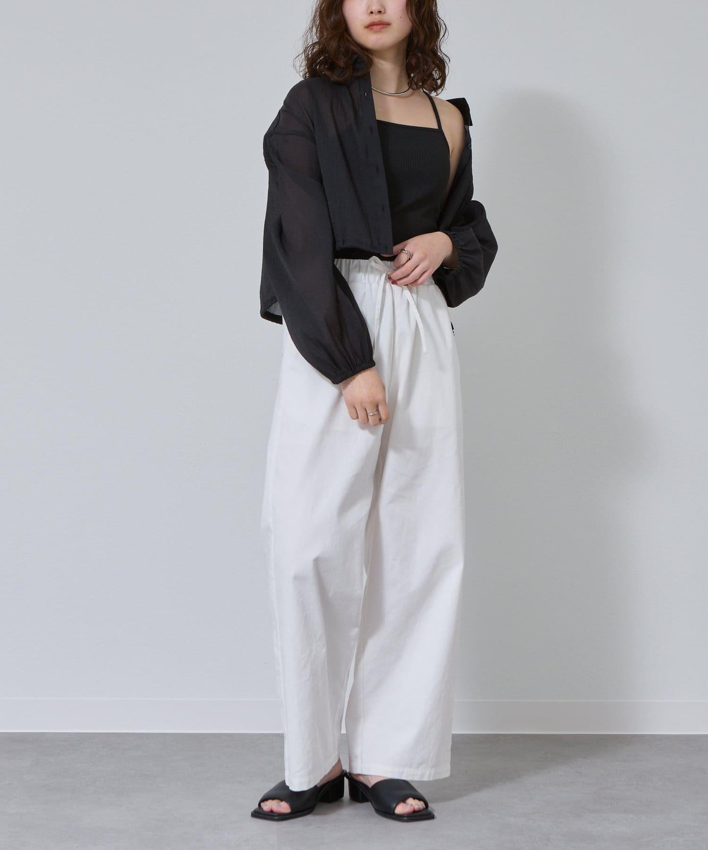 帶杯兒圓領方形吊帶背心