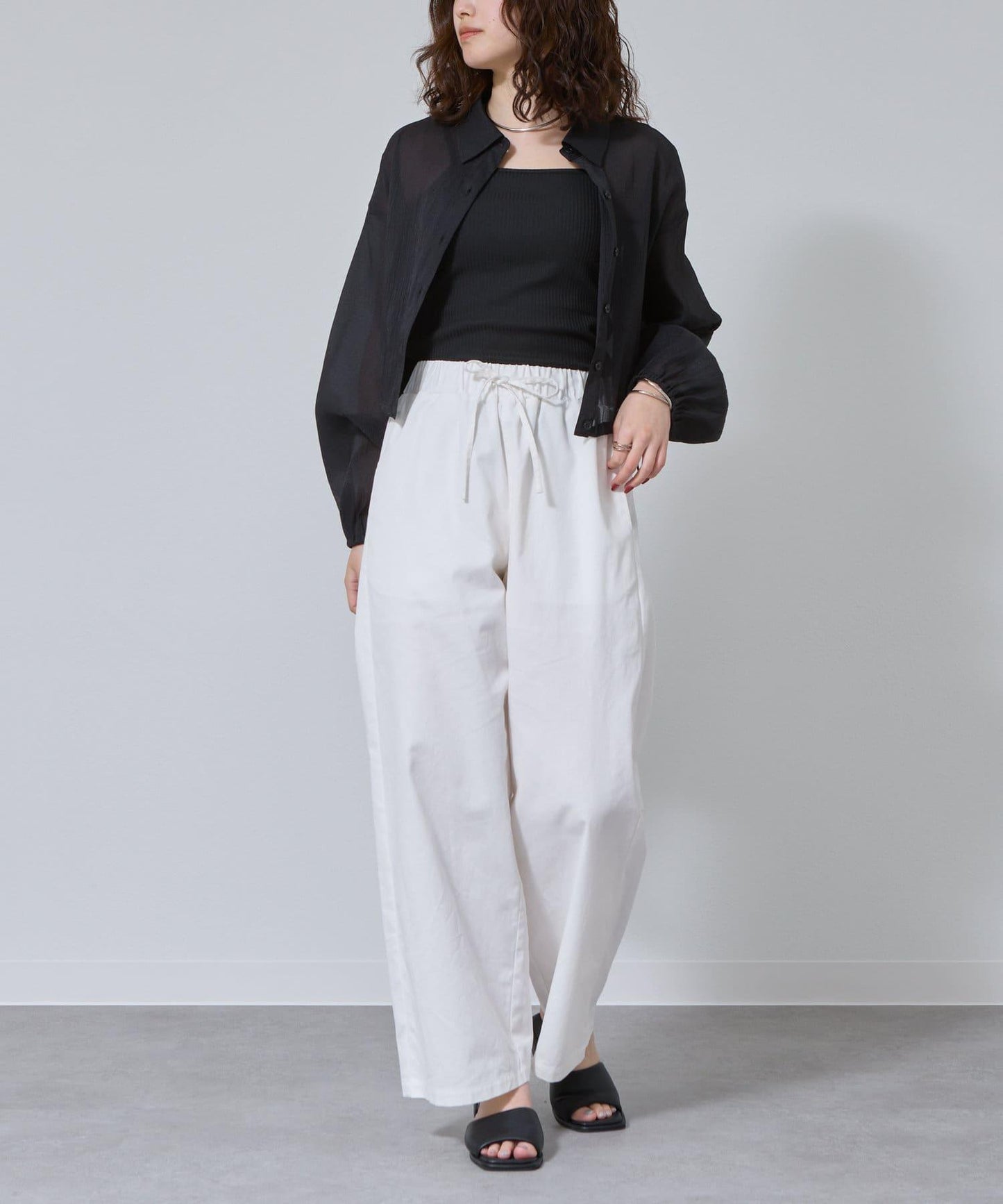 帶杯兒圓領方形吊帶背心