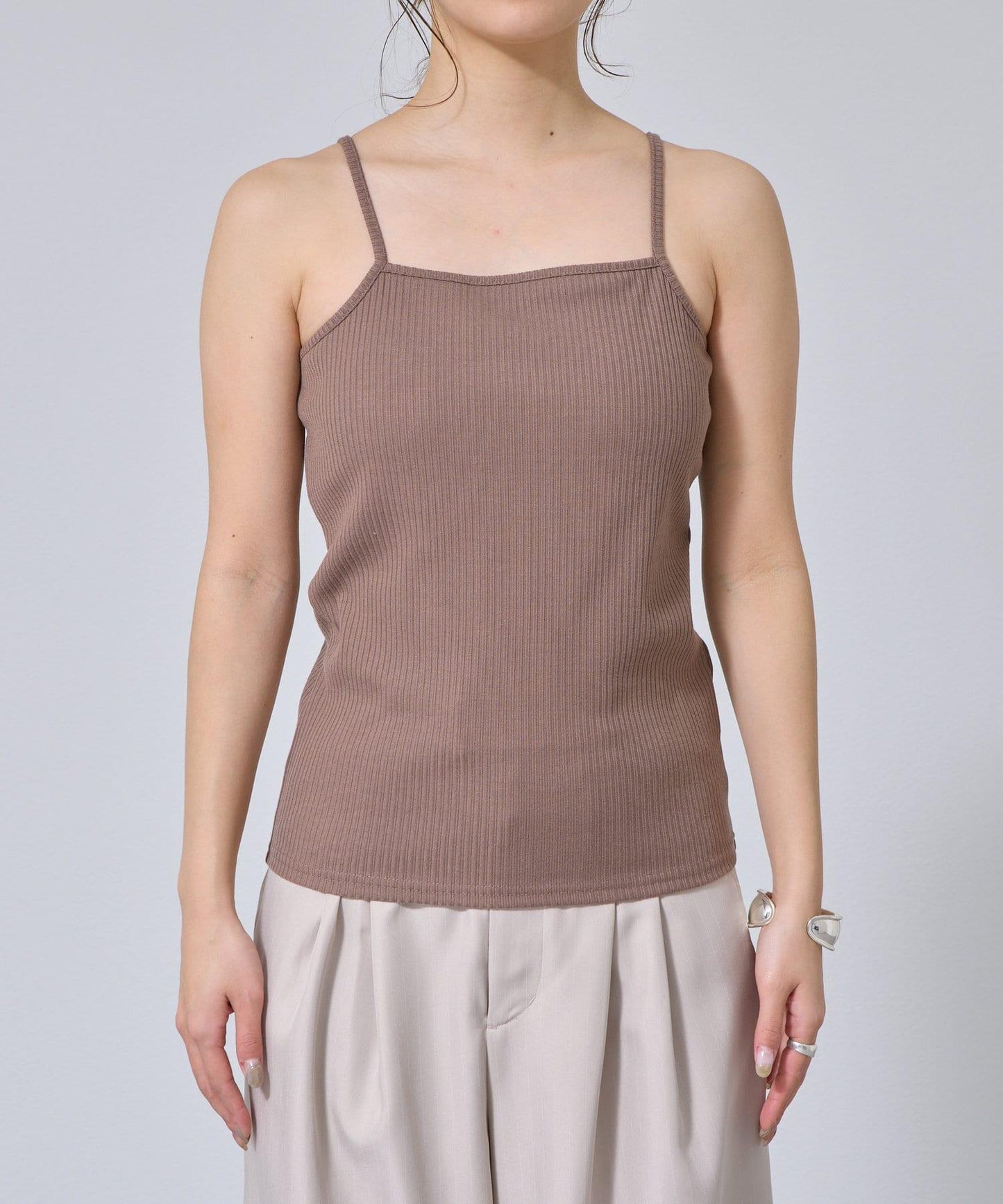 帶杯兒圓領方形吊帶背心