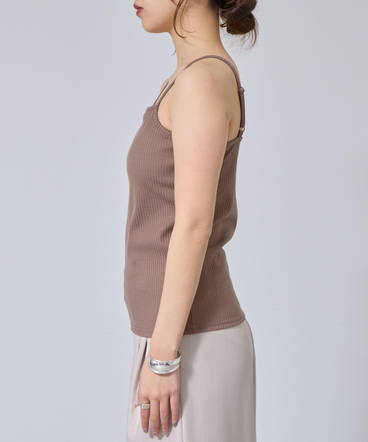 帶杯兒圓領方形吊帶背心