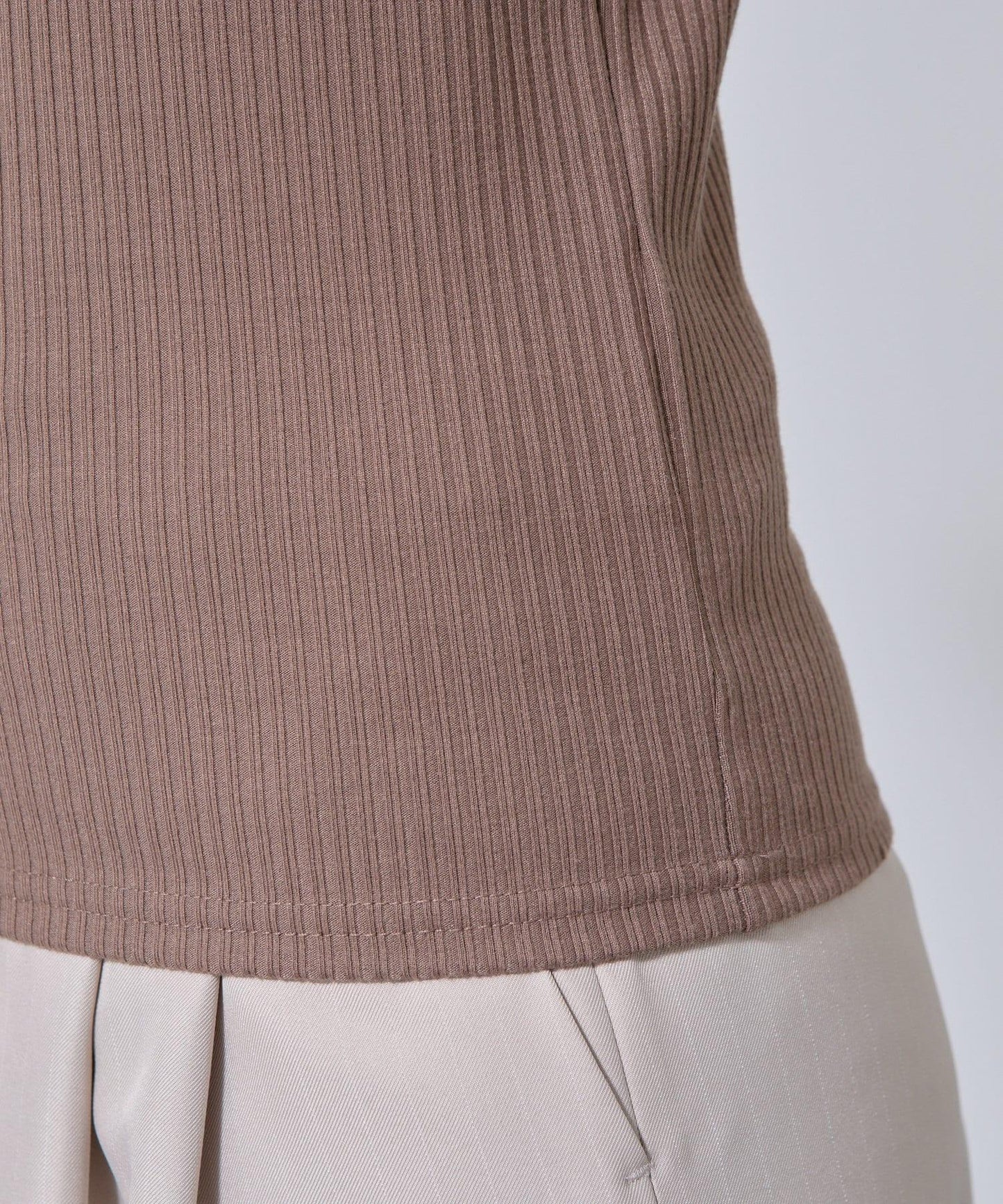 帶杯兒圓領方形吊帶背心