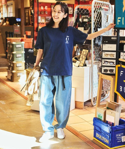 CHUMS×FREAK'S STORE/差異注 背面印花 圓領 T恤 / Hang with Booby