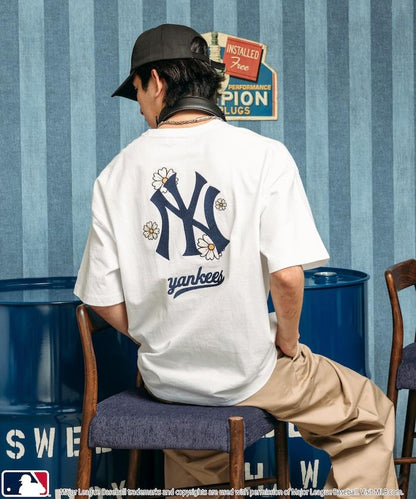 聯名 MLB 標誌刺繡背面印花T恤