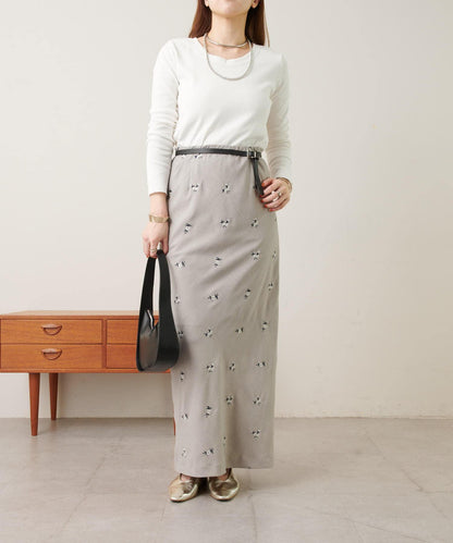 《1件就能突出的主打單品》刺繡緊身裙