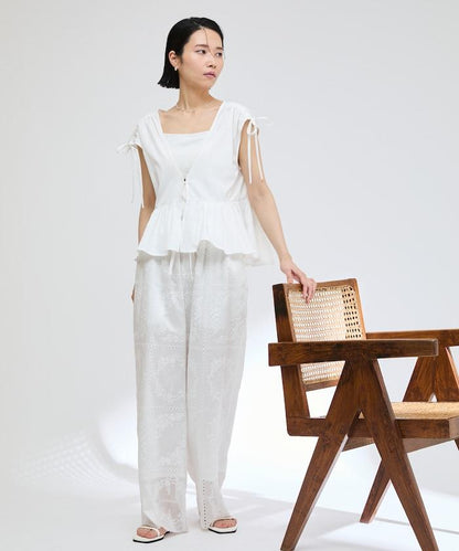 方形刺繡休閒褲