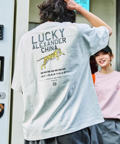 LUCKY ALEXANDER CHINA  大號剪裁 背面印花 圓領T恤