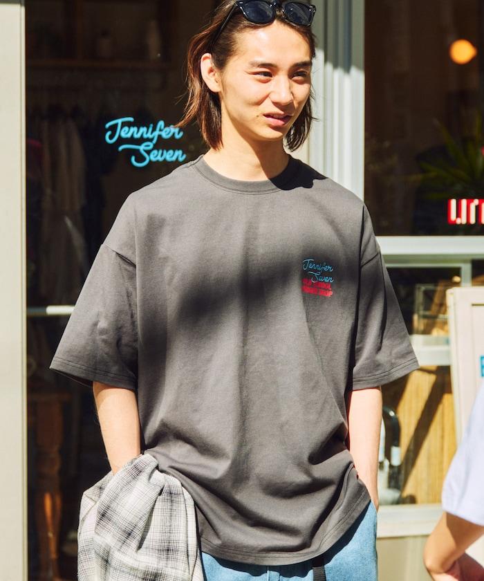 JENNIFER SEVEN×FREAK'S STORE 聯名 大尺寸 後背印花 圓領T恤