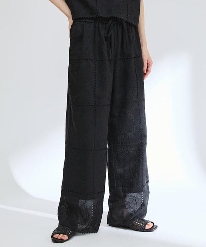 方形刺繡休閒褲