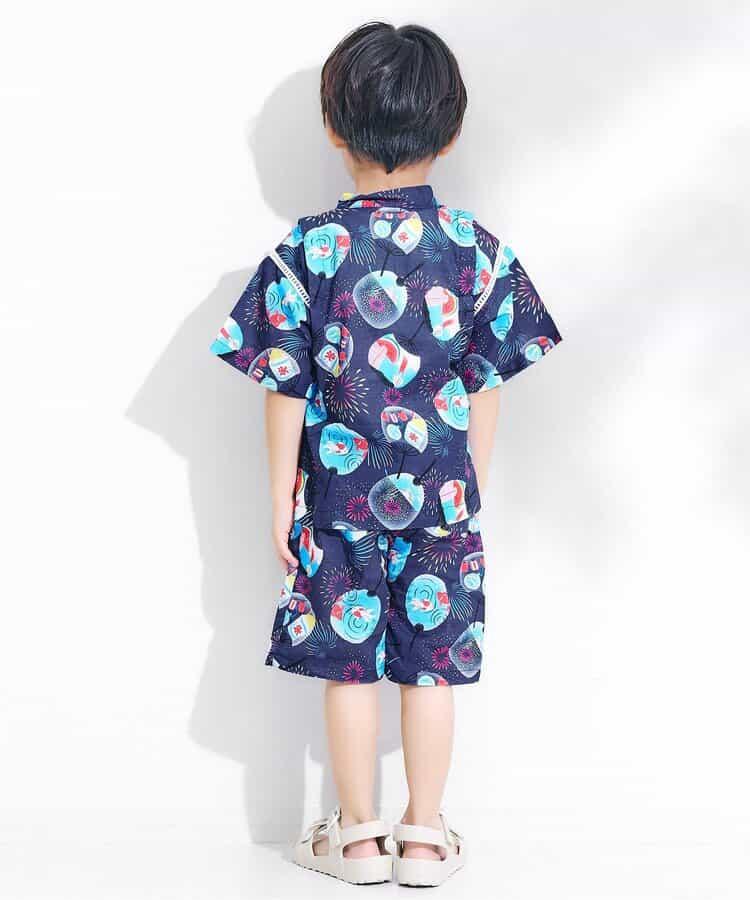 精緻花紋和服