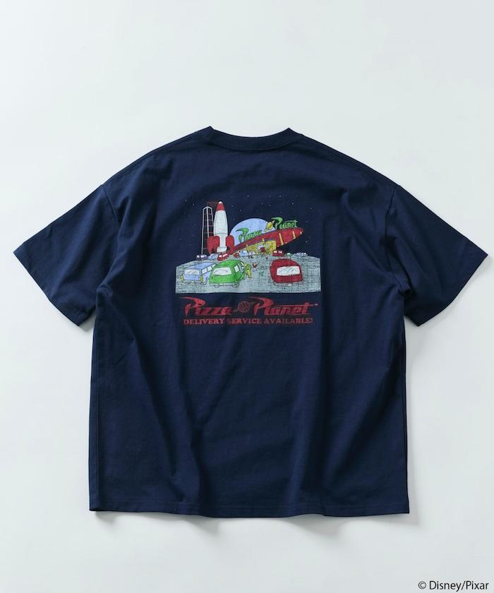 TOY STORY/玩具總動員 聯名 大尺寸 背面印花 圓領T恤/Pizza Planet