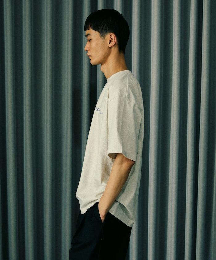 BASIC標誌刺繡T恤 / 單點刺繡短袖T恤