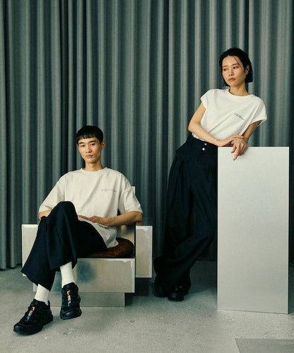 BASIC標誌刺繡T恤 / 單點刺繡短袖T恤